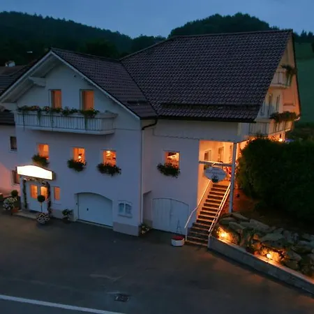 Pensionat Landpension & Gasthaus Monika